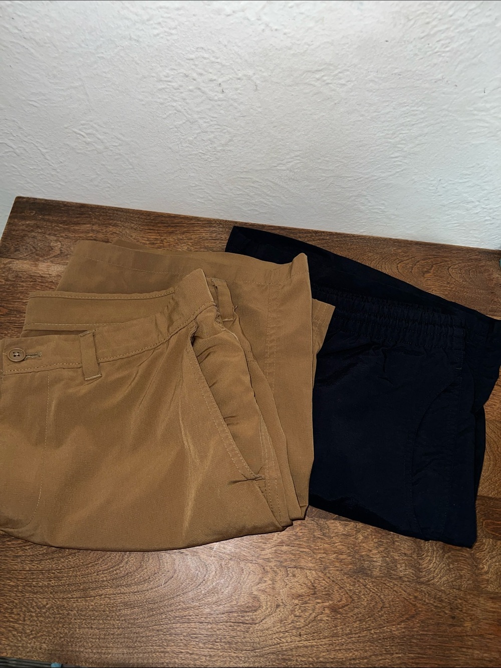 Mens 33 shorts lot old navy Reebok medium